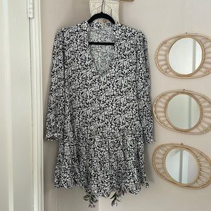 Black and white dot mini swing shirt dress